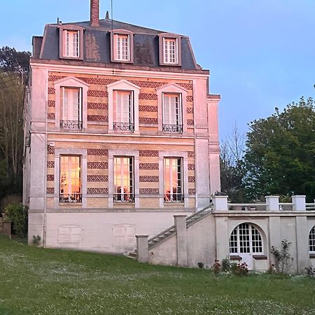 Suite Avec Grande Terrasse Et Parc - Gite Classe 4 Etoiles Étretat Exterior foto